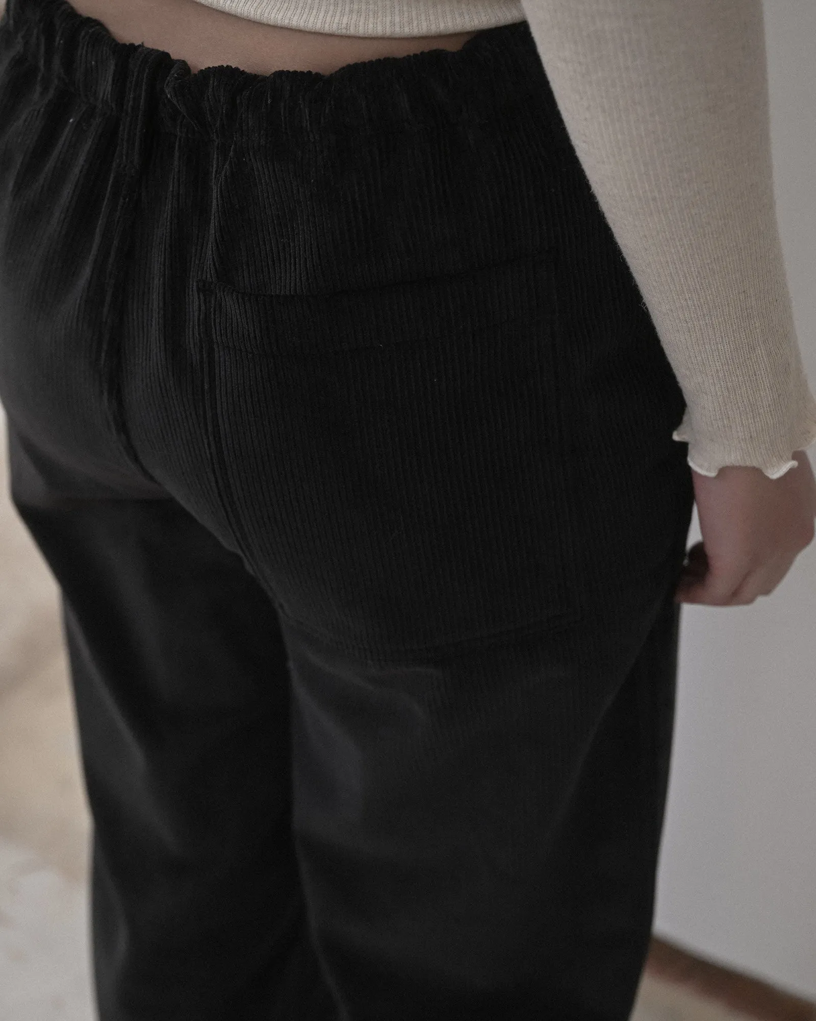 Altru Pants - Corduroy - Black