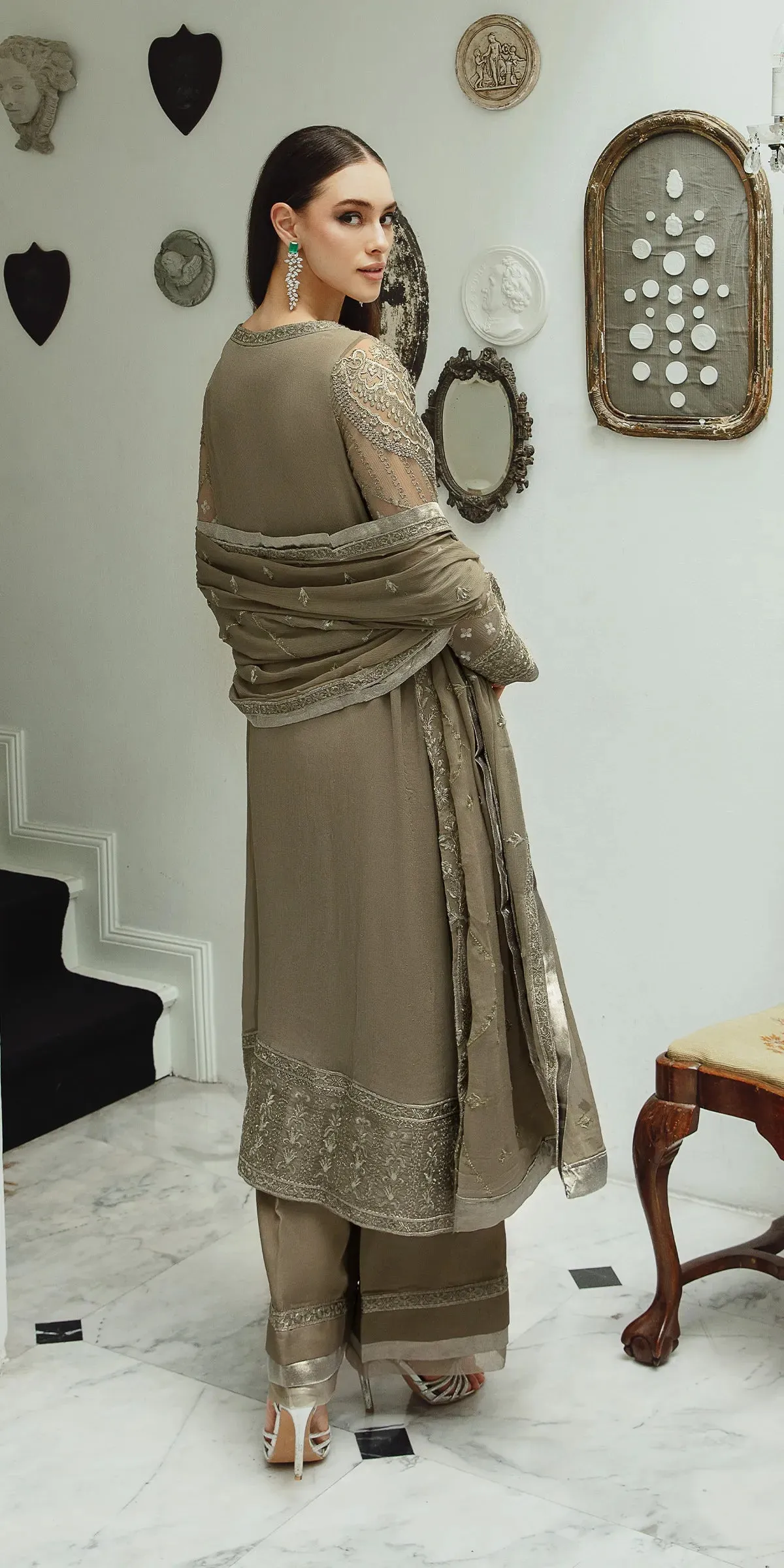 Freesia Intira Luxury Formals – ZARIN (SW23-504)