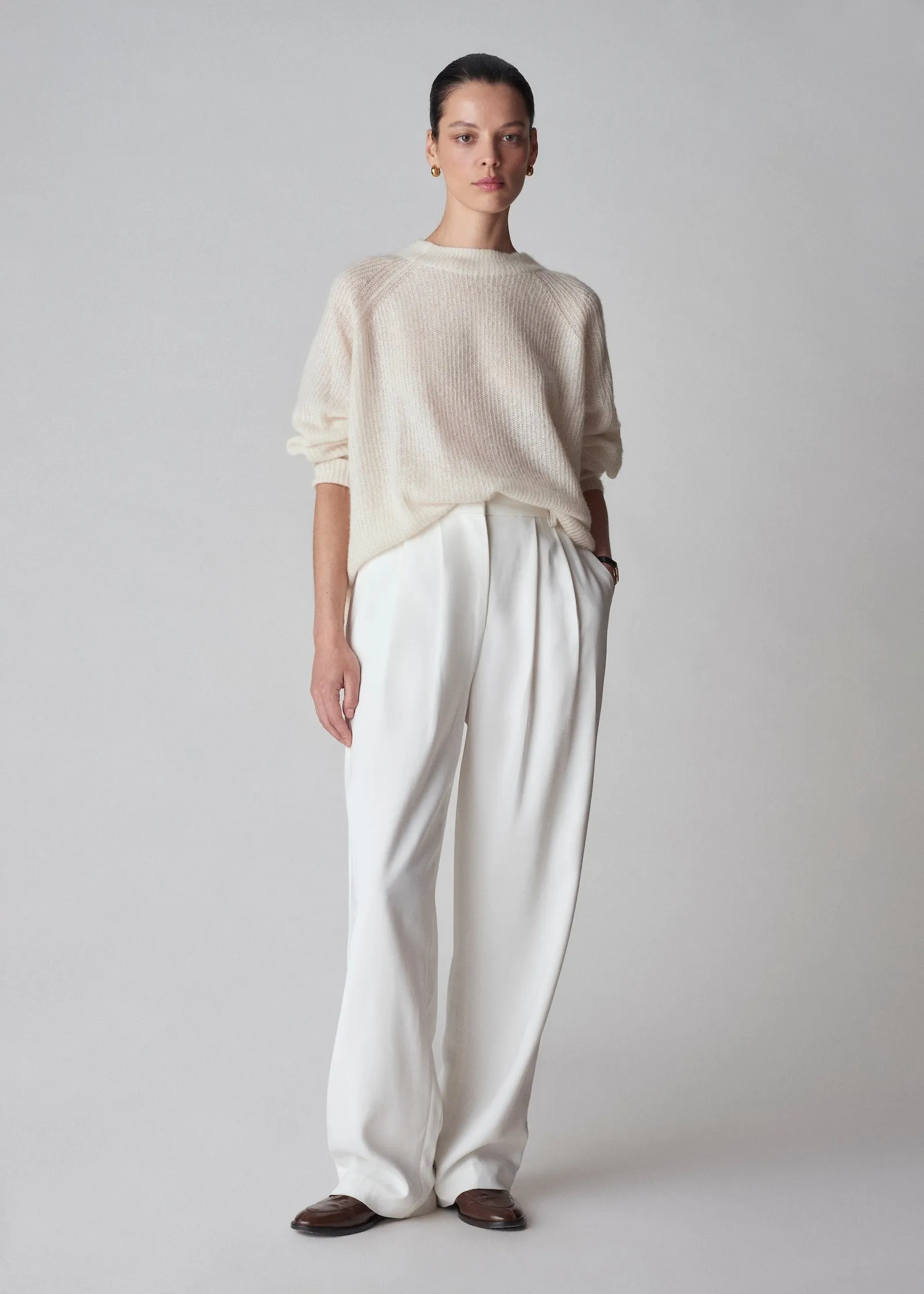 Loose Weave Raglan Crew in Cashmere Silk- Ivory